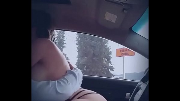 Sexo duro en el auto