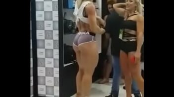 Videos de mujeres piernudas