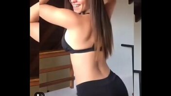Chica bailando reggaeton youtube