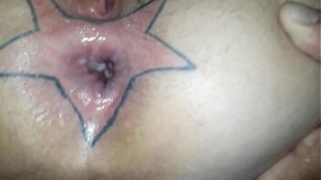 Culona tatuada anal