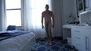 Nathan desnudo