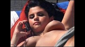 Selena Gómez desnuda en fotos aficionadas