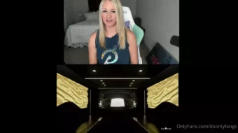 Fangs Strip Fifa Onlyfans Vídeo