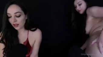 Orenda ASMR Twin Sister desnuda vídeo