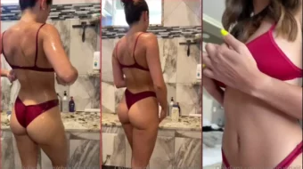 Christina Khalil se ha filtrado un video en el que aparece en bikini realizando un striptease en la ducha