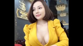 Vietnamese single mom/celena