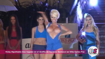 Vicky Martín Berrocal pillada desnuda
