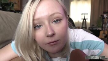 18 year old petite Natalia Queen worships 23 cm