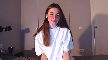 Novinha disfrutando delicioso en el chaturbate en vivo