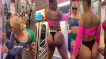 Cuatro jóvenes se suben al metro para bailar