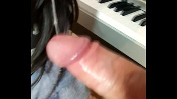 Cfnm piano