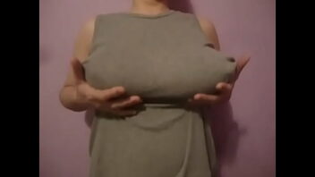 Que ricas tetas quiero tocarlas