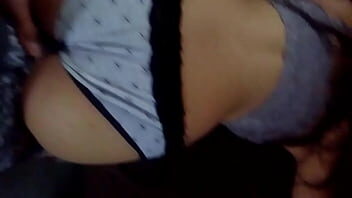 Chica sacandose la ropa - Videos XXX | Porno