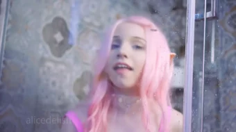 Video filtrado de Cosplay de una atractiva adolescente rusa desnuda llamada Alice Delish