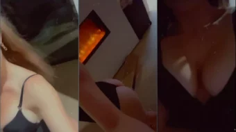 Amanda Cerny divirtiéndose en lencería negra en un video filtrado