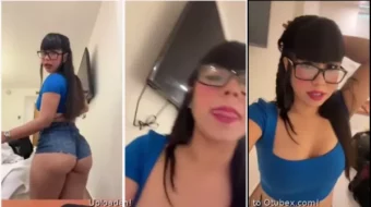 Roberta Franco exhibiendo sus pezones