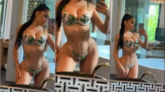 Jailyne Ojeda luciendo lencería con deseos de tener relaciones sexuales