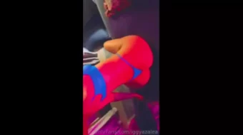 Video filtrado de Iggy Azalea en lencería azul en OnlyFans