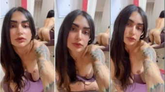Ana Barreto luciendo su privacy sentada provocativamente