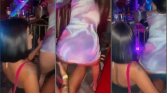 Dudolandia presumiendo en la discoteca junto a una amiga muy alegre