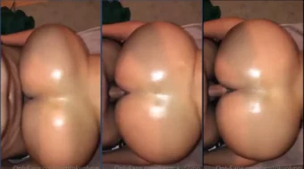 Tokyolynn está en OnlyFans disfrutando del placer de la sensualidad con aceite