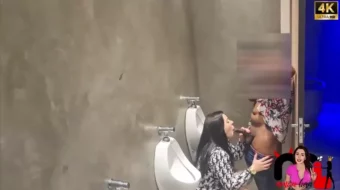 Tuve sexo con una mujer casada borracha y culona en el baño de la fiesta