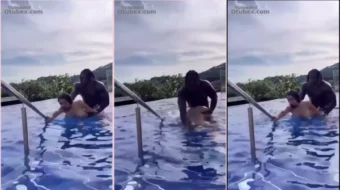 Valentina disfruta de intensas sesiones de sexo en la piscina