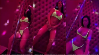 Carol Machado en ropa interior ejecutando movimientos de pole dancethoodrstrip('') sinInterrPornficú dancehoodsno convertprivateído
