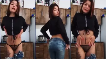 Gia Nine moviendo las caderas con las bragas ajustadas en la parte trasera