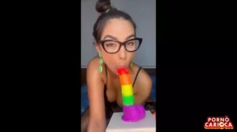 Didy Reis espectacular en un vídeo amateur masturbándose hasta llegar al orgasmo