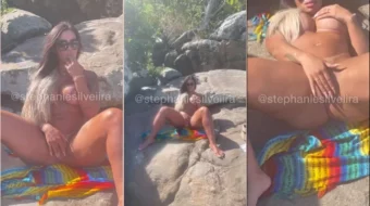 Stephanie Silveira se exhibe en público estimulando su zona íntima en la playa