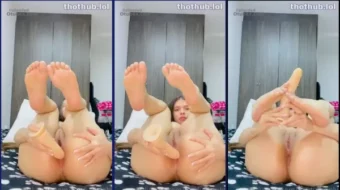 Carol Mendoza se muestra sin ropa estimulando su trasero