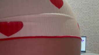 Laiskasada metiéndose su plug anal en su delicioso culo