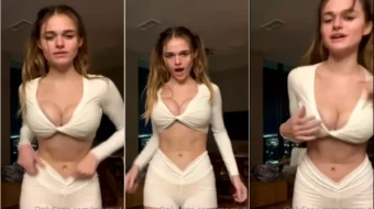 Vídeo Porno de Megnutt02 en Spandex en Onlyfans con Distorción de Tela