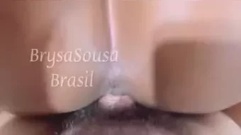Brysa Sousa se rinde con placer y dejando escapar los arboledas aprovechando la situación