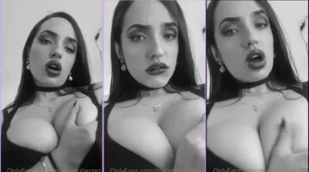 ¡Mira solo los senos de Maleja Gutiérrez