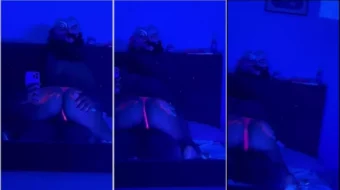 Video de la maravillosa Lizette Dayana frotándose en la varita