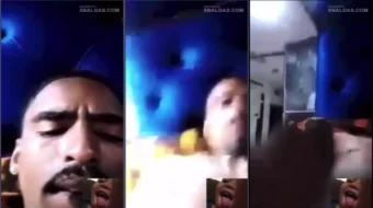 Video para adultos de "Pequeño" disfrutando de una experiencia íntima única