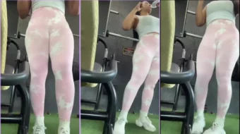 Alessandra Marques con pantalones justos en Xoxotinha