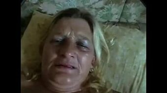 Vieja olla sexual con vena dando la vagina